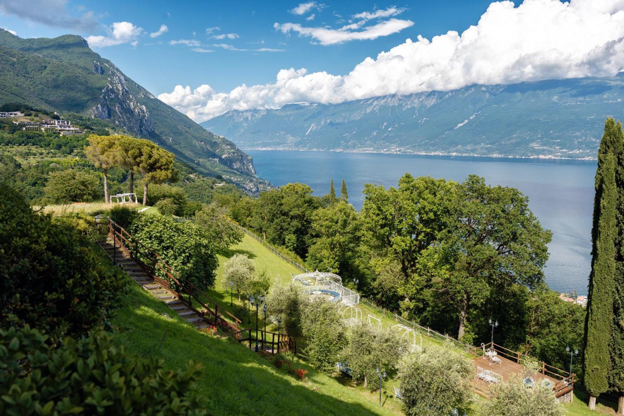 Boutique Hotel Villa Sostaga Gargnano Zewnętrze zdjęcie
